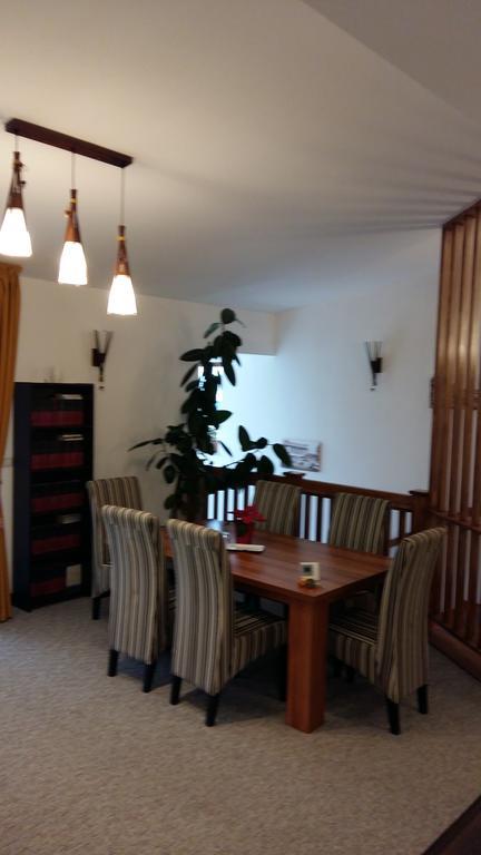 CARAIMAN Pensiune&Restaurant Codlea Extérieur photo